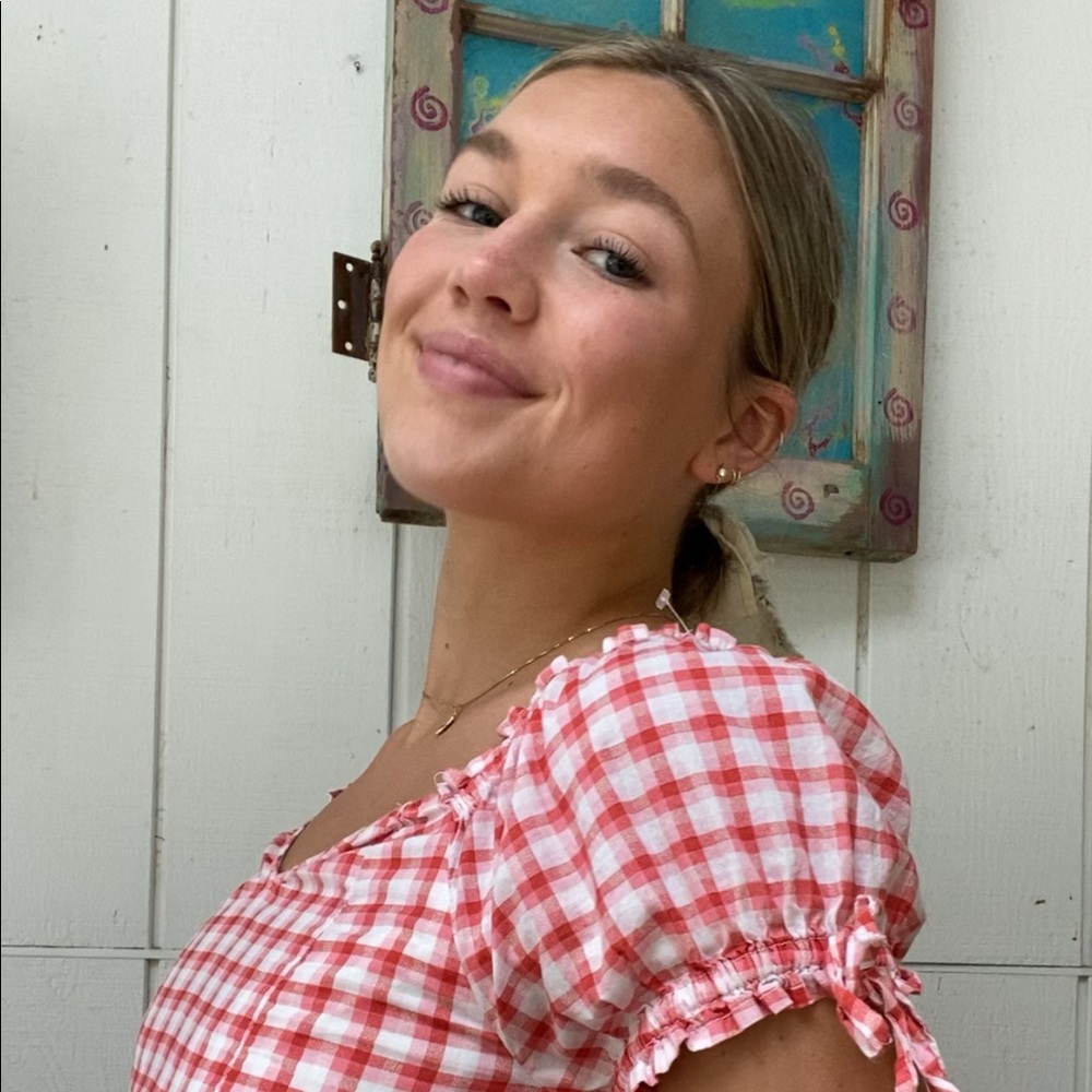 Meet your Posher, Taylor